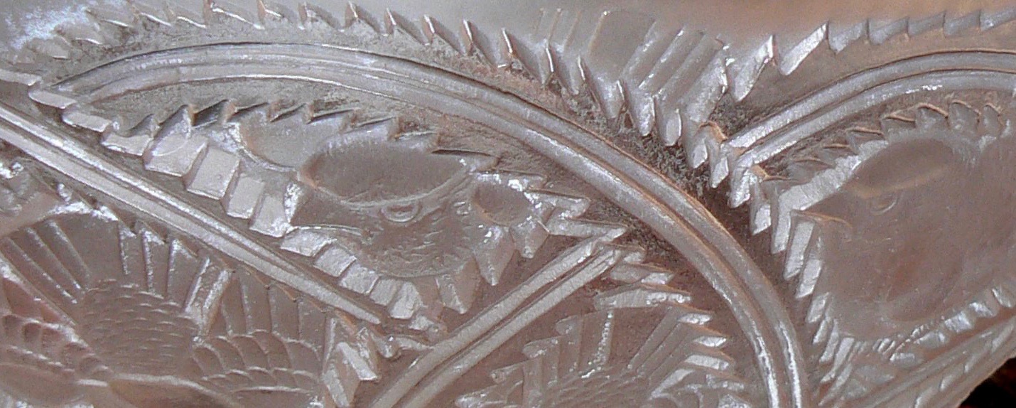 photo of Lalique bowl ready for art glass antiques and appraisal services by Jerry L. Dobesh, ASA